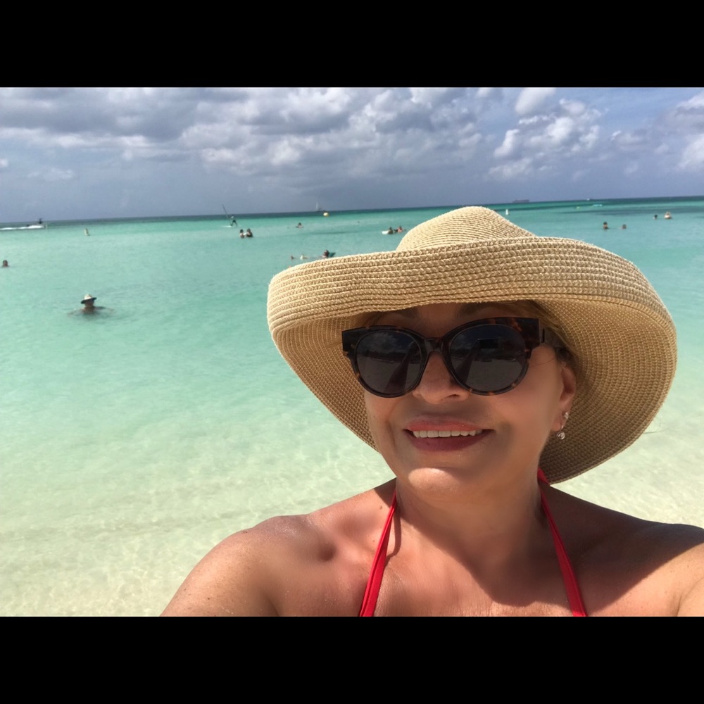 Meet your Posher, Nancy